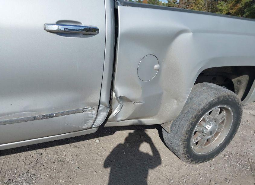 Photo 19 of 2015 Chevrolet Silverado 2500HD LTZ (VIN 1GC1KWE88FF635182)