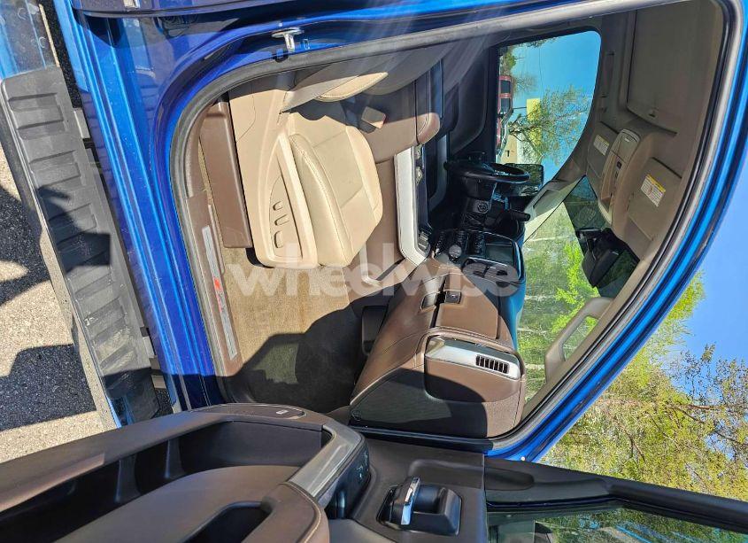 Photo 5 of 2015 Chevrolet Silverado 2500HD LTZ (VIN 1GC1KWE88FF666299)