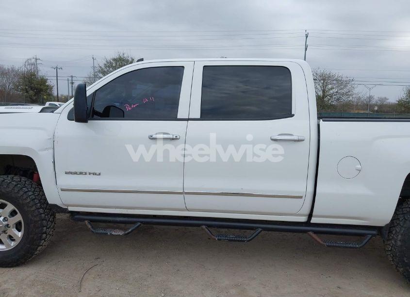 Photo 15 of 2015 Chevrolet Silverado 2500HD LTZ (VIN 1GC1KWE89FF149299)