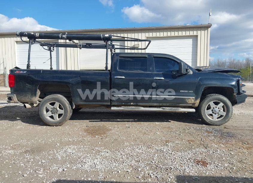 Photo 13 of 2015 Chevrolet Silverado 2500HD LTZ (VIN 1GC1KWE89FF170380)