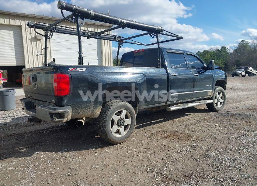 Photo 4 of 2015 Chevrolet Silverado 2500HD LTZ (VIN 1GC1KWE89FF170380)