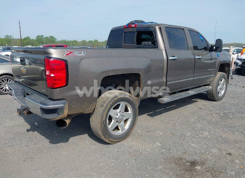 Photo 4 of 2015 Chevrolet Silverado 2500HD LTZ (VIN 1GC1KWE89FF183873)