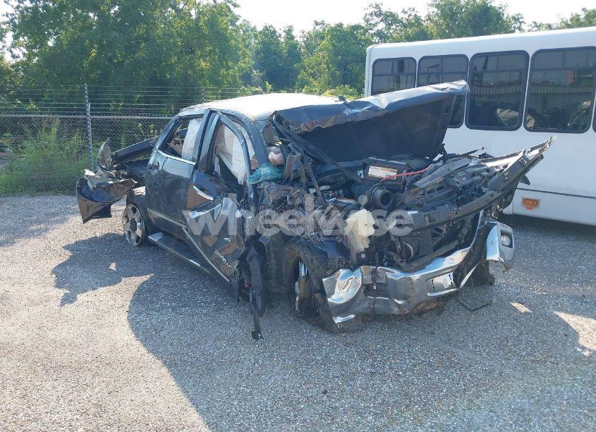 2015 Chevrolet Silverado 2500HD LTZ (VIN 1GC1KWE89FF596733) main photo