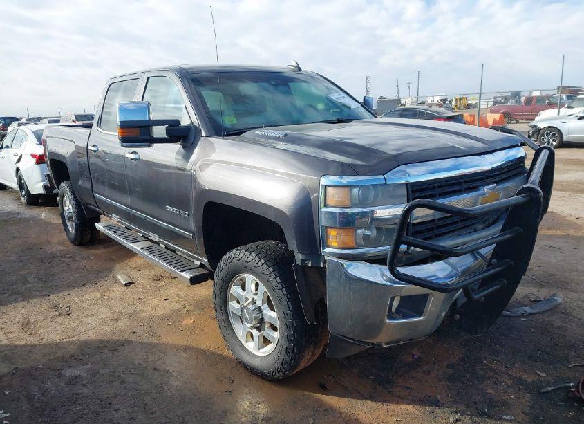 2015 Chevrolet Silverado 2500HD LTZ (VIN 1GC1KWE89FF597333) main photo