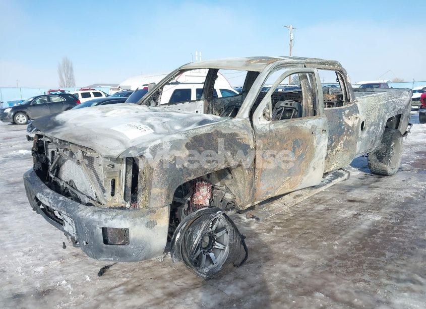 Photo 2 of 2016 Chevrolet Silverado 2500HD LTZ (VIN 1GC1KWE89GF110651)