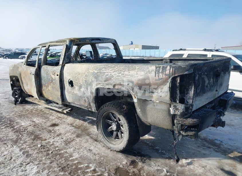 Photo 3 of 2016 Chevrolet Silverado 2500HD LTZ (VIN 1GC1KWE89GF110651)