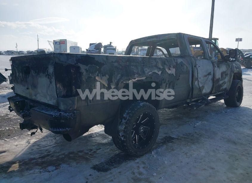 Photo 4 of 2016 Chevrolet Silverado 2500HD LTZ (VIN 1GC1KWE89GF110651)