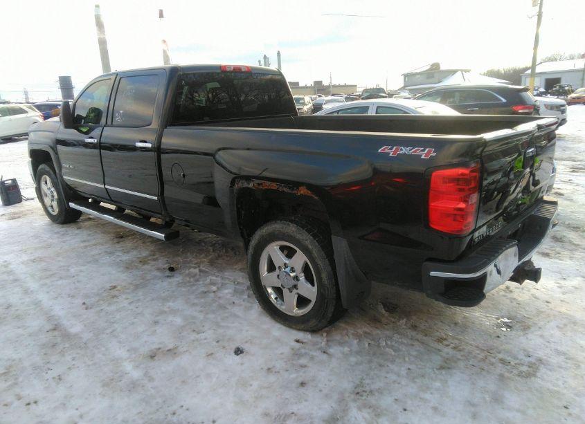 Photo 3 of 2015 Chevrolet Silverado 2500HD LTZ (VIN 1GC1KWE8XFF104355)
