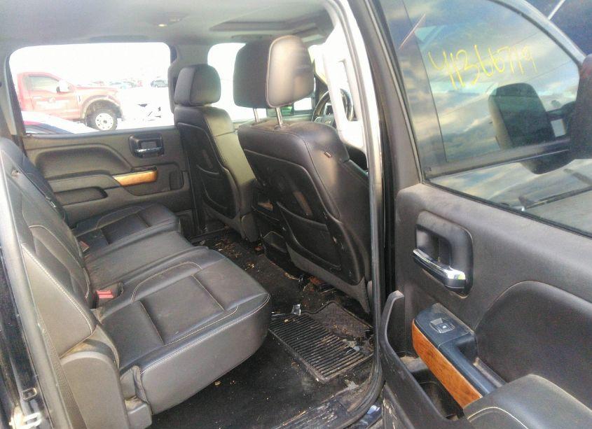 Photo 8 of 2015 Chevrolet Silverado 2500HD LTZ (VIN 1GC1KWE8XFF104355)