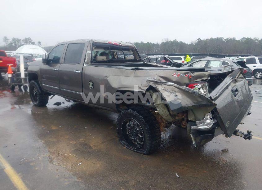 Photo 3 of 2015 Chevrolet Silverado 2500HD LTZ (VIN 1GC1KWE8XFF167763)