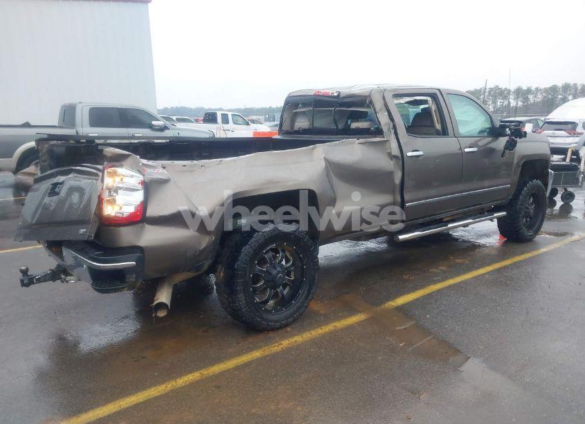 Photo 4 of 2015 Chevrolet Silverado 2500HD LTZ (VIN 1GC1KWE8XFF167763)