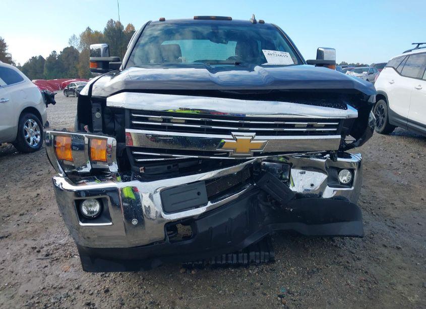 Photo 12 of 2016 Chevrolet Silverado 2500HD LTZ (VIN 1GC1KWEG3GF209053)