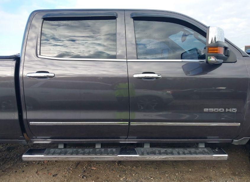 Photo 13 of 2016 Chevrolet Silverado 2500HD LTZ (VIN 1GC1KWEG3GF209053)