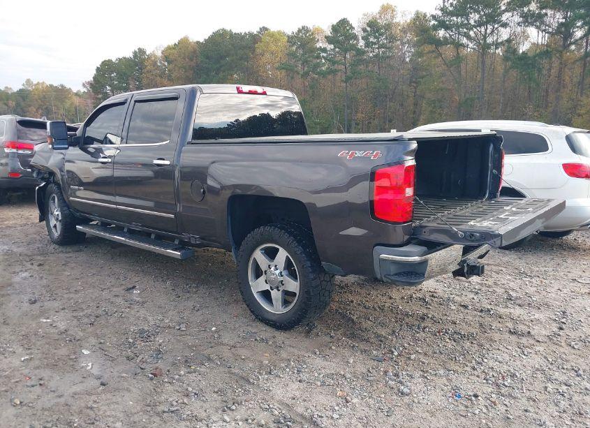 Photo 3 of 2016 Chevrolet Silverado 2500HD LTZ (VIN 1GC1KWEG3GF209053)