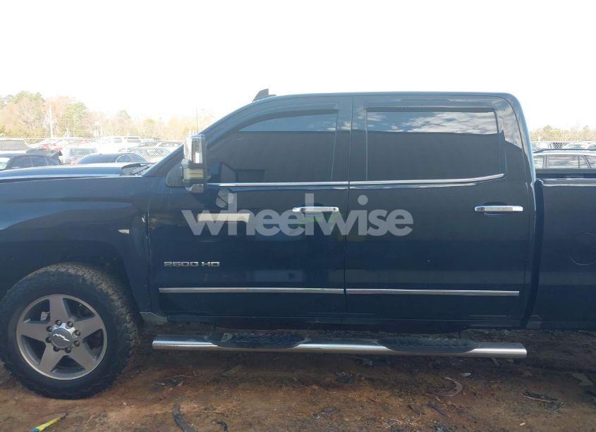 Photo 14 of 2016 Chevrolet Silverado 2500HD LTZ (VIN 1GC1KWEG4GF305337)