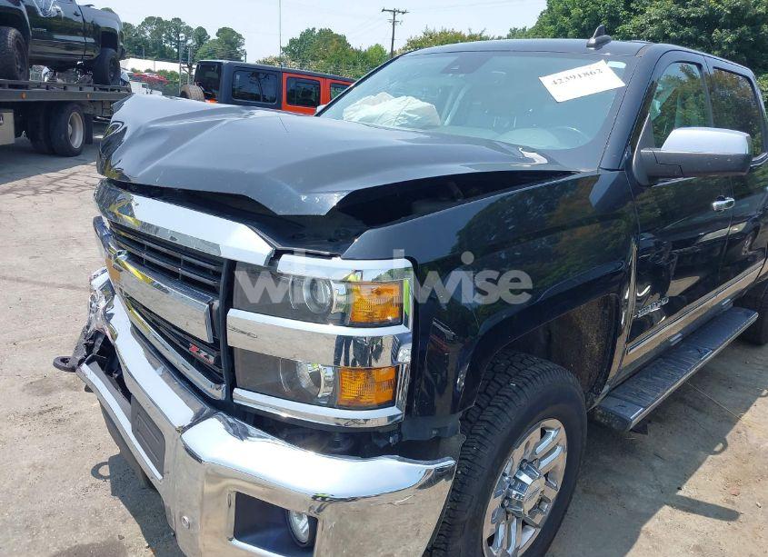 Photo 18 of 2017 Chevrolet Silverado 2500HD LTZ (VIN 1GC1KWEG4HF151987)