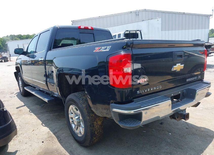 Photo 3 of 2017 Chevrolet Silverado 2500HD LTZ (VIN 1GC1KWEG4HF151987)