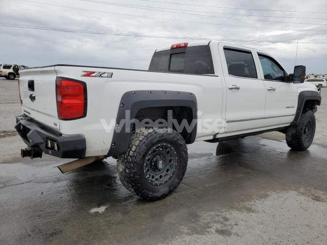 Photo 3 of 2018 CHEVROLET SILVERADO K2500 HEAVY DUTY LTZ (VIN 1GC1KWEG4JF208534)