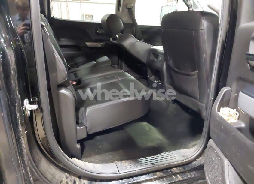 Photo 8 of 2018 Chevrolet Silverado 2500HD LTZ (VIN 1GC1KWEG4JF240352)