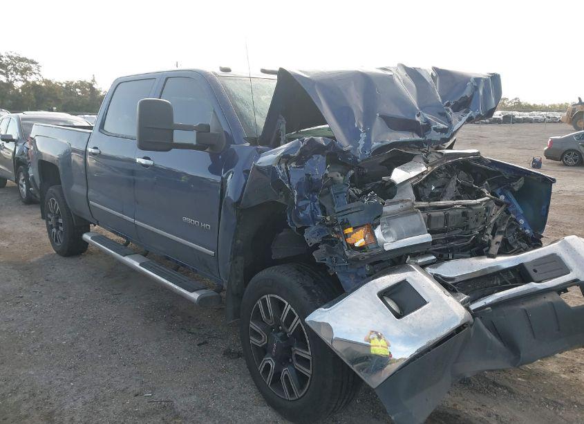 2015 Chevrolet Silverado 2500HD LTZ (VIN 1GC1KWEG7FF158414) main photo