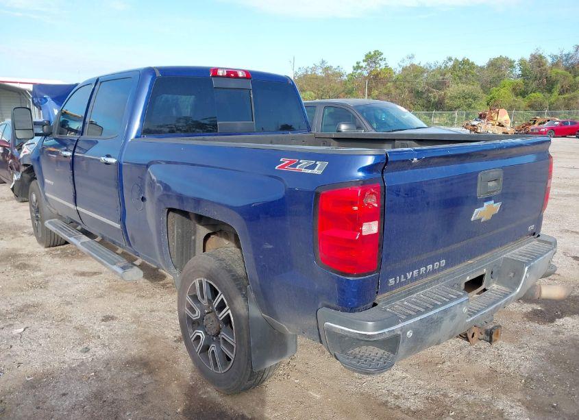 Photo 3 of 2015 Chevrolet Silverado 2500HD LTZ (VIN 1GC1KWEG7FF158414)