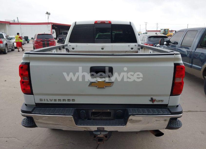 Photo 16 of 2015 Chevrolet Silverado 2500HD LTZ (VIN 1GC1KWEG7FF641157)