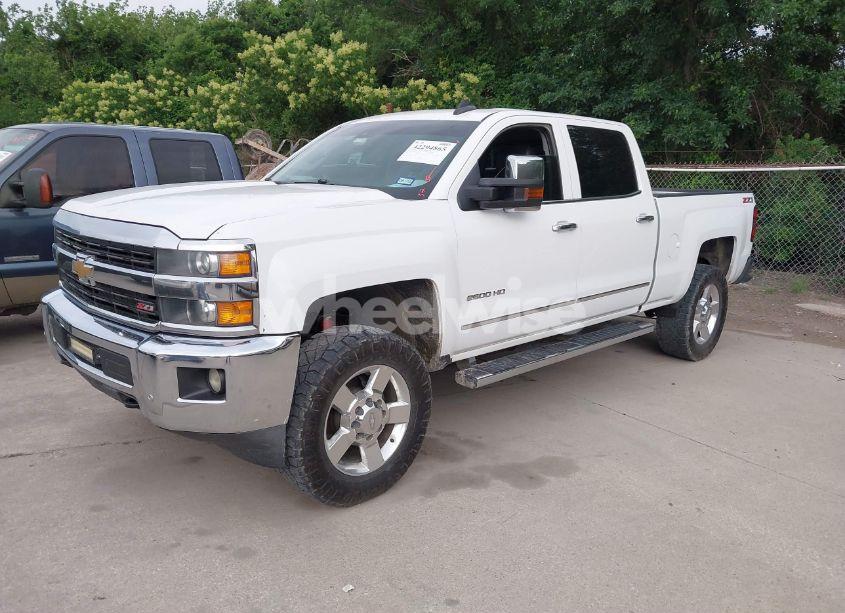 Photo 2 of 2015 Chevrolet Silverado 2500HD LTZ (VIN 1GC1KWEG7FF641157)