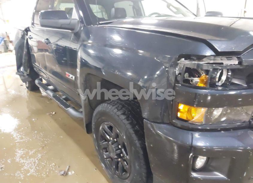 Photo 6 of 2018 Chevrolet Silverado 2500HD LTZ (VIN 1GC1KWEG7JF127298)