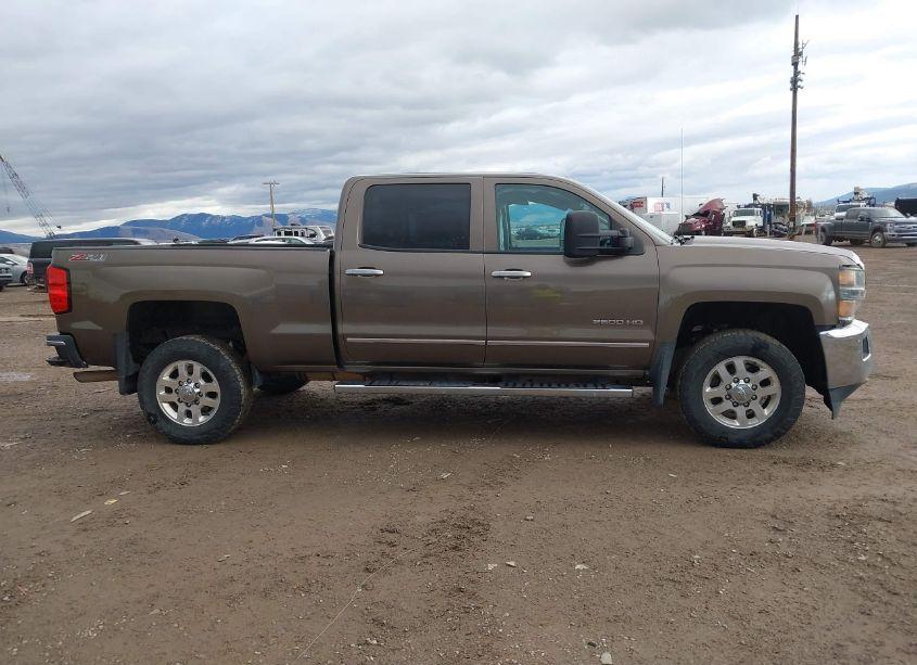 Photo 13 of 2015 Chevrolet Silverado 2500HD LTZ (VIN 1GC1KWEG8FF164996)
