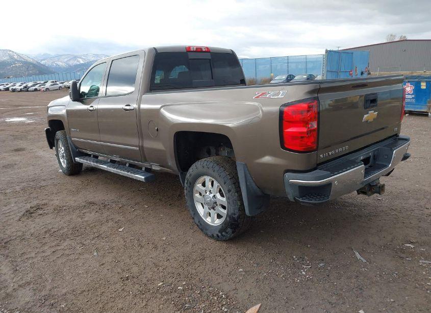 Photo 3 of 2015 Chevrolet Silverado 2500HD LTZ (VIN 1GC1KWEG8FF164996)