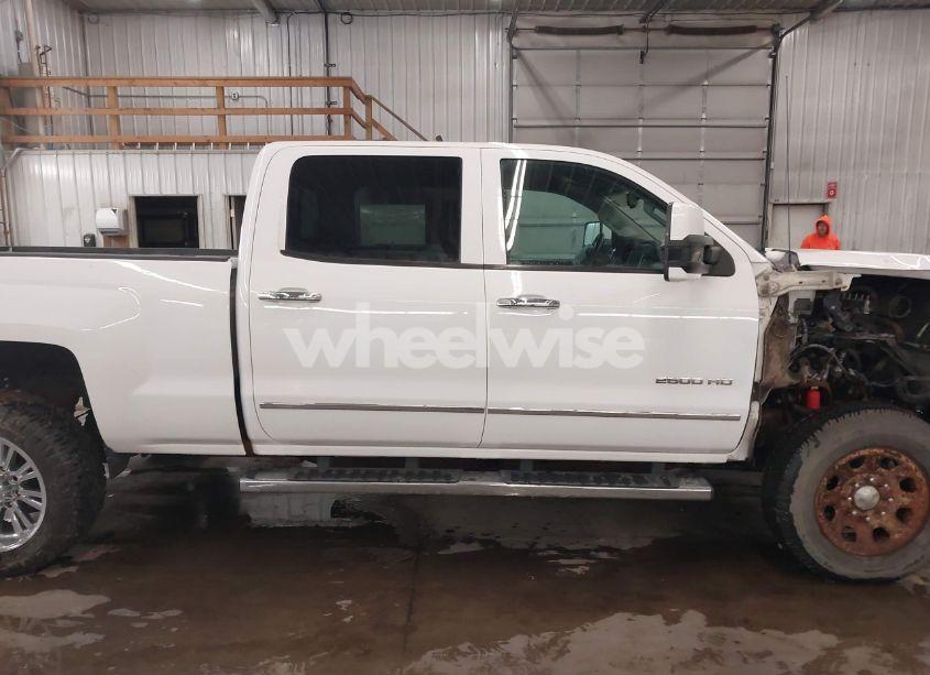 Photo 14 of 2015 Chevrolet Silverado 2500HD LTZ (VIN 1GC1KWEG8FF196167)