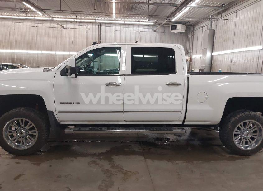 Photo 15 of 2015 Chevrolet Silverado 2500HD LTZ (VIN 1GC1KWEG8FF196167)