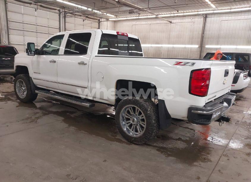 Photo 3 of 2015 Chevrolet Silverado 2500HD LTZ (VIN 1GC1KWEG8FF196167)