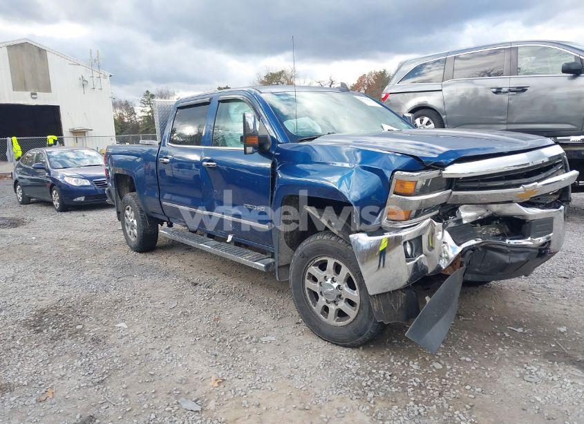 2015 Chevrolet Silverado 2500HD LTZ (VIN 1GC1KWEGXFF553882) main photo