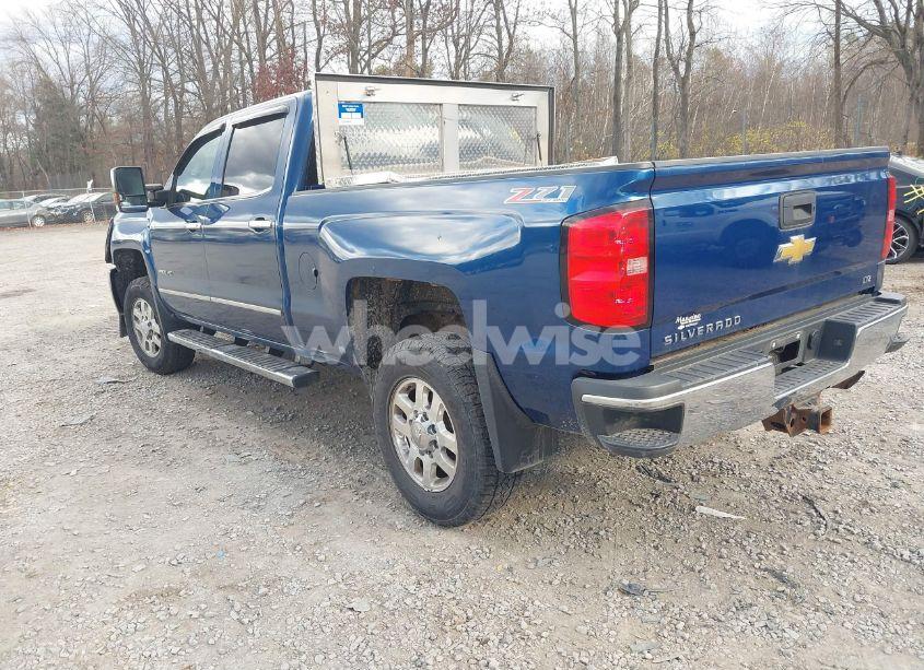 Photo 3 of 2015 Chevrolet Silverado 2500HD LTZ (VIN 1GC1KWEGXFF553882)