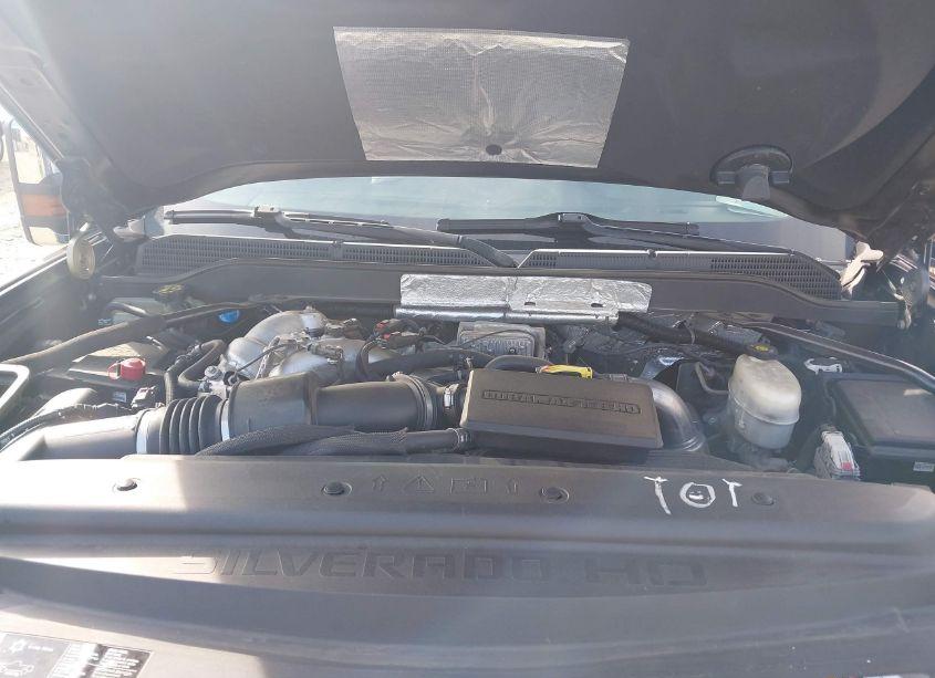 Photo 10 of 2017 Chevrolet Silverado 2500HD LTZ (VIN 1GC1KWEY0HF105646)