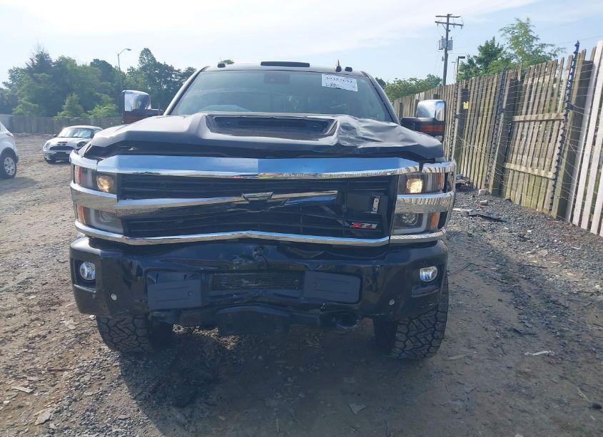 Photo 12 of 2017 Chevrolet Silverado 2500HD LTZ (VIN 1GC1KWEY0HF105646)