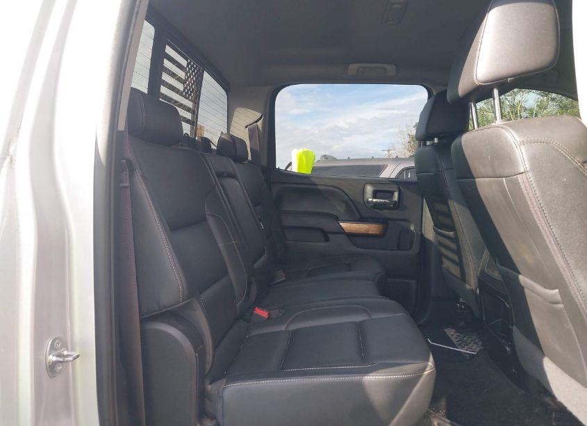 Photo 8 of 2017 Chevrolet Silverado 2500HD LTZ (VIN 1GC1KWEY2HF118141)