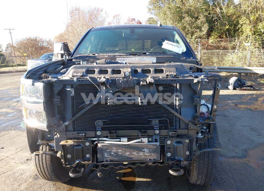 Photo 13 of 2018 Chevrolet Silverado 2500HD LTZ (VIN 1GC1KWEY2JF219024)