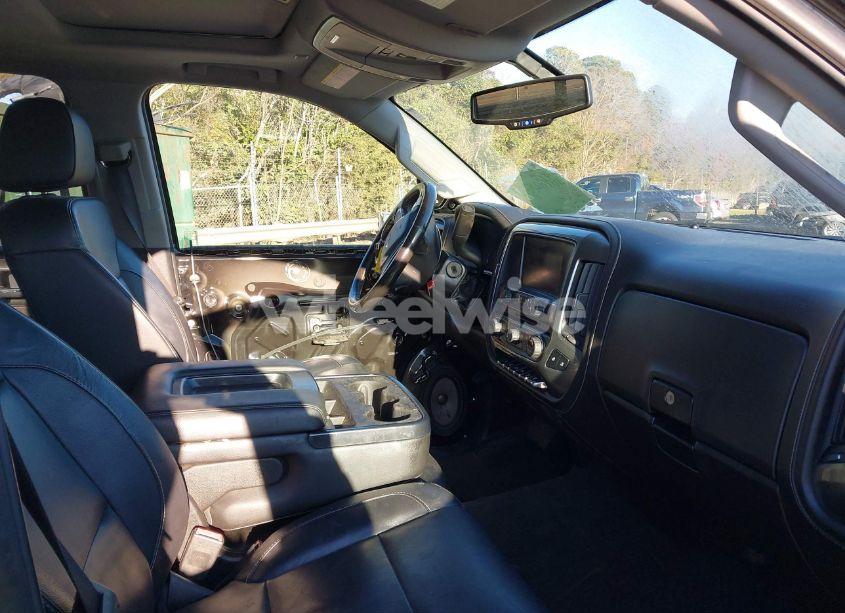 Photo 5 of 2018 Chevrolet Silverado 2500HD LTZ (VIN 1GC1KWEY2JF219024)