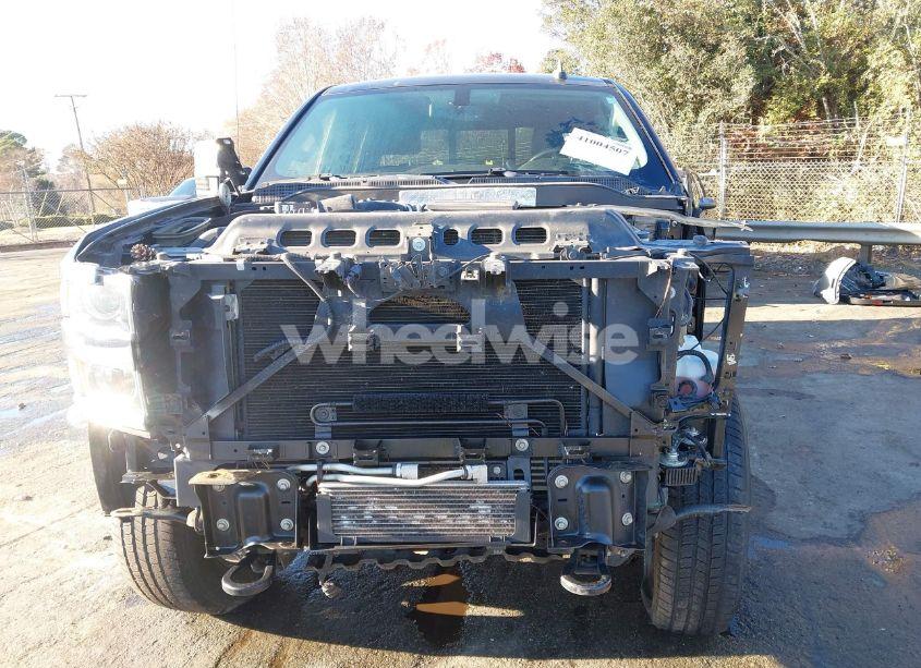 Photo 6 of 2018 Chevrolet Silverado 2500HD LTZ (VIN 1GC1KWEY2JF219024)