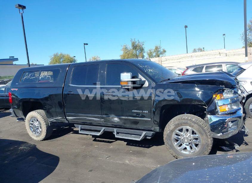 Photo 14 of 2017 Chevrolet Silverado 2500HD LTZ (VIN 1GC1KWEY3HF135028)