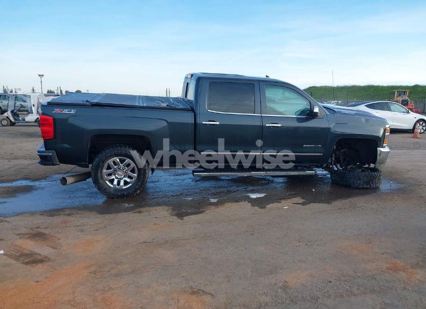 Photo 13 of 2017 Chevrolet Silverado 2500HD LTZ (VIN 1GC1KWEY4HF205197)