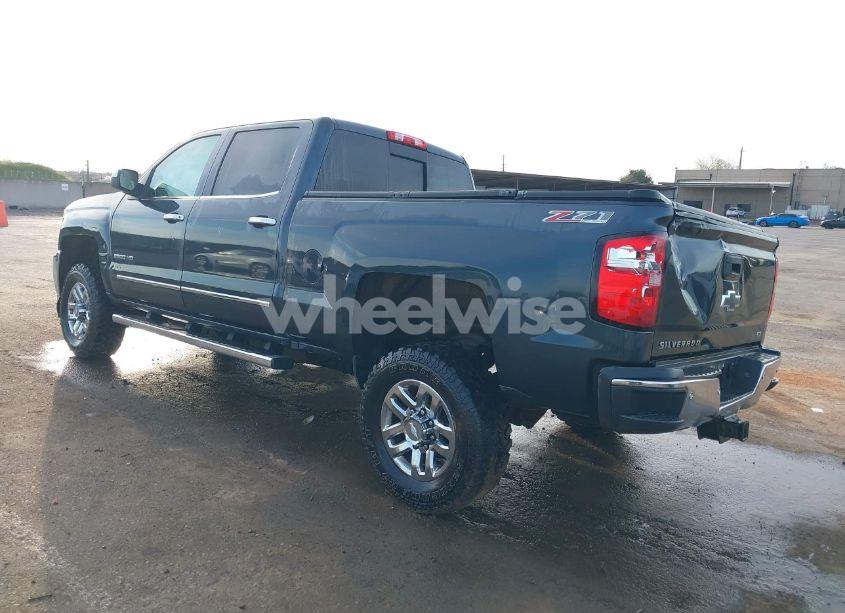 Photo 3 of 2017 Chevrolet Silverado 2500HD LTZ (VIN 1GC1KWEY4HF205197)