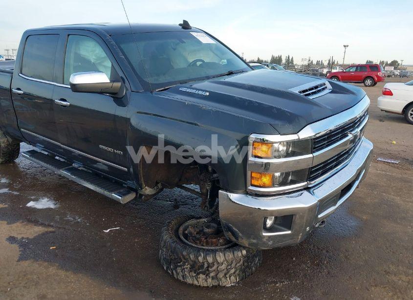 Photo 6 of 2017 Chevrolet Silverado 2500HD LTZ (VIN 1GC1KWEY4HF205197)
