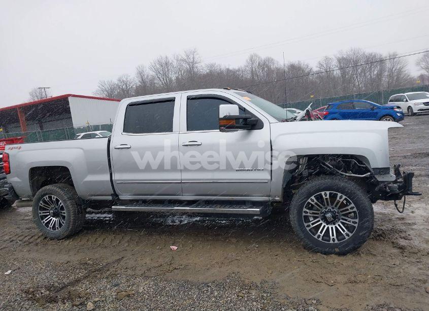Photo 14 of 2017 Chevrolet Silverado 2500HD LTZ (VIN 1GC1KWEY4HF208858)