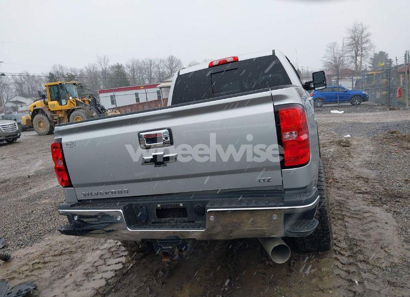 Photo 17 of 2017 Chevrolet Silverado 2500HD LTZ (VIN 1GC1KWEY4HF208858)