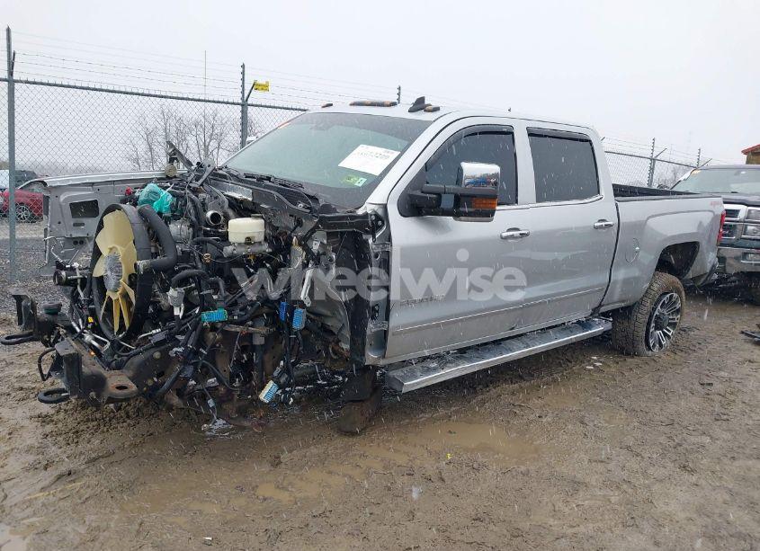Photo 2 of 2017 Chevrolet Silverado 2500HD LTZ (VIN 1GC1KWEY4HF208858)