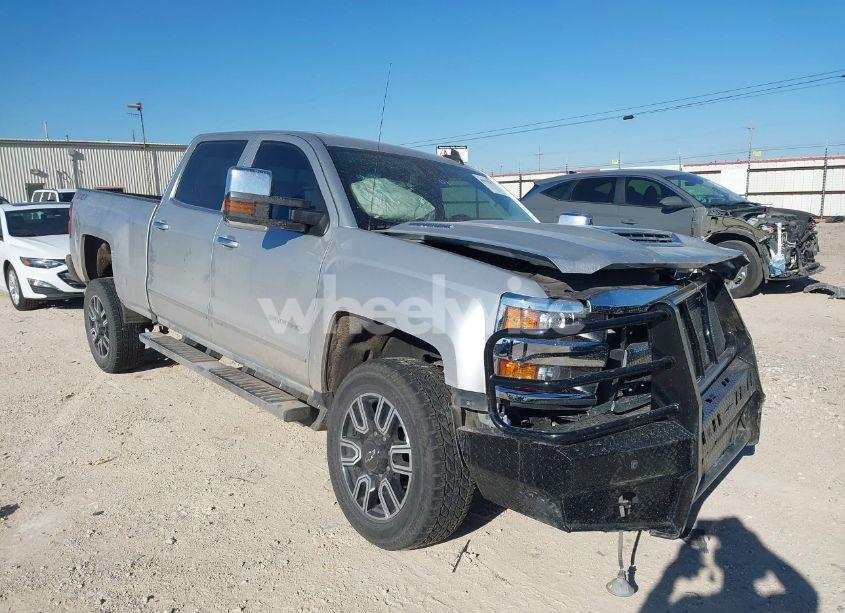 2018 Chevrolet Silverado 2500HD LTZ (VIN 1GC1KWEY4JF193641) main photo