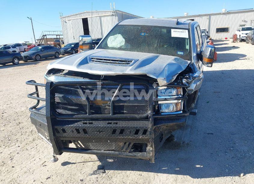 Photo 13 of 2018 Chevrolet Silverado 2500HD LTZ (VIN 1GC1KWEY4JF193641)
